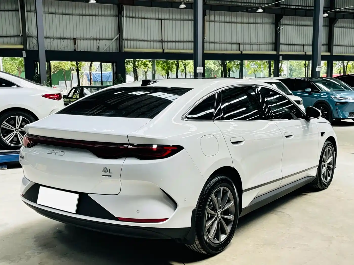 BYD Qin L 2026 2025 EV 470KM Leading Edition