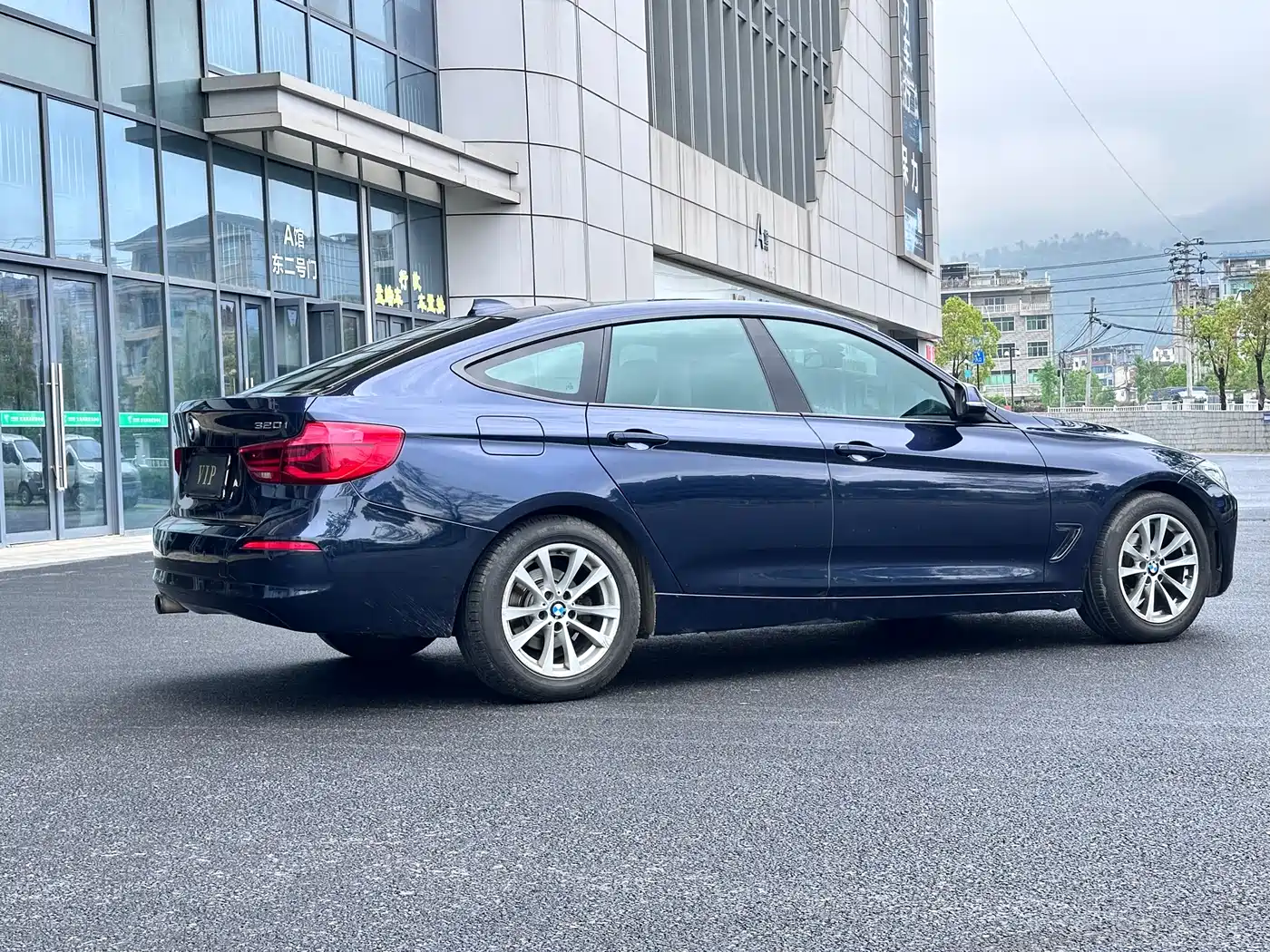 BMW 3 Series GT 2016 320i Fashion Style фото 6