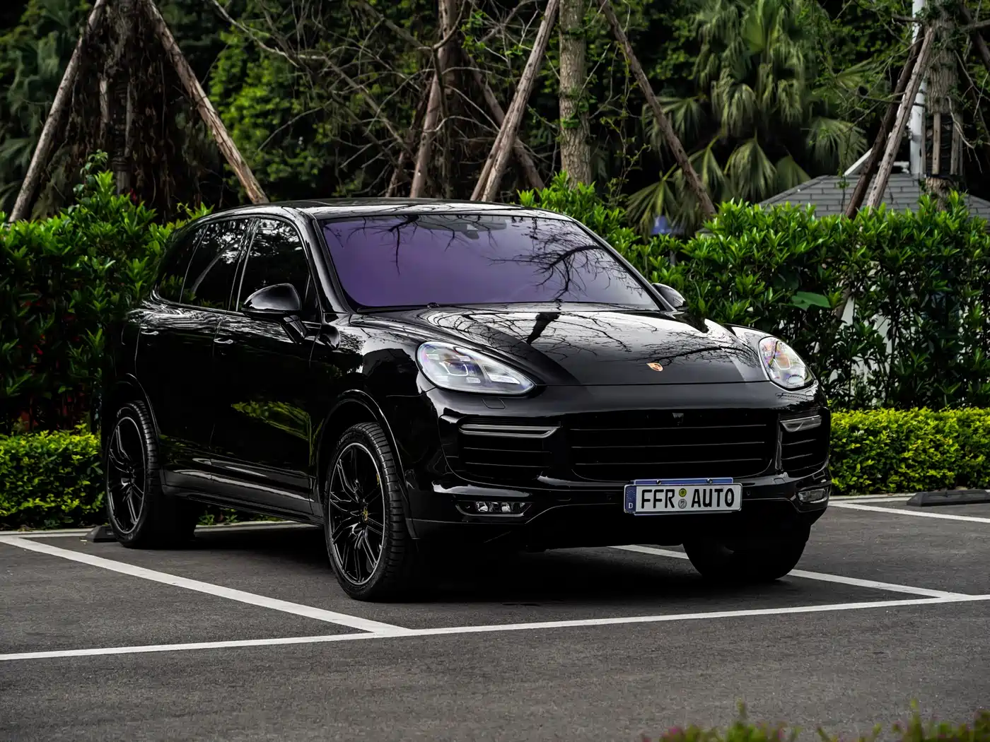 Porsche Cayenne 2016 Cayenne Turbo S 4.8T фото 4