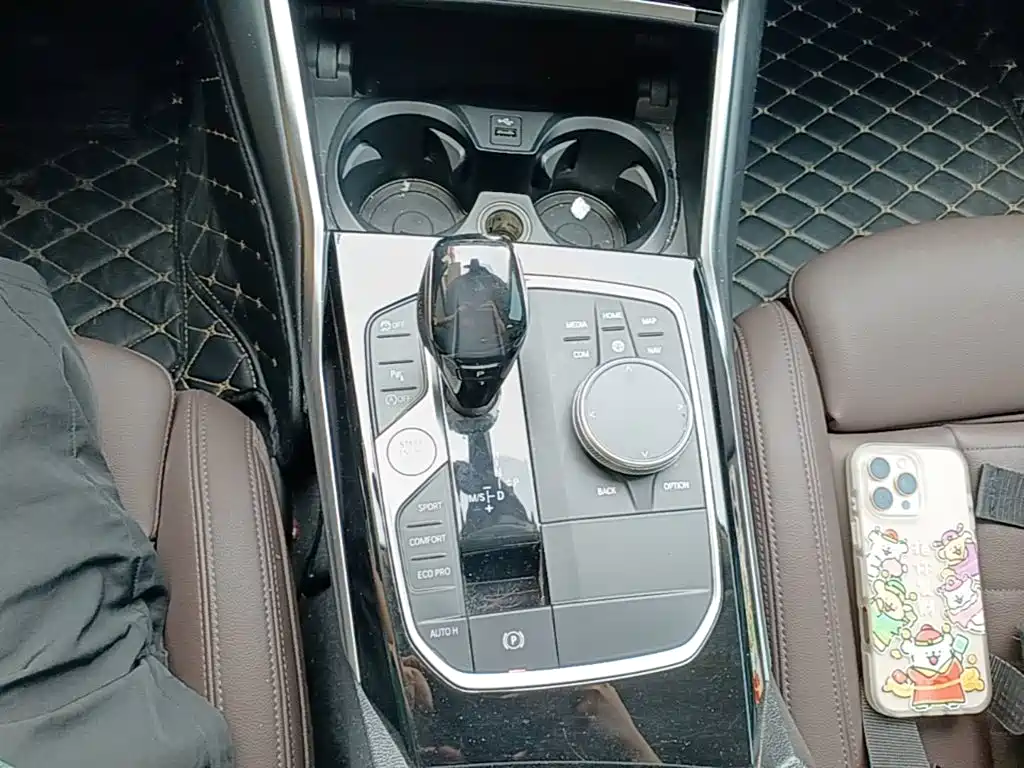 BMW 3-SERIES
