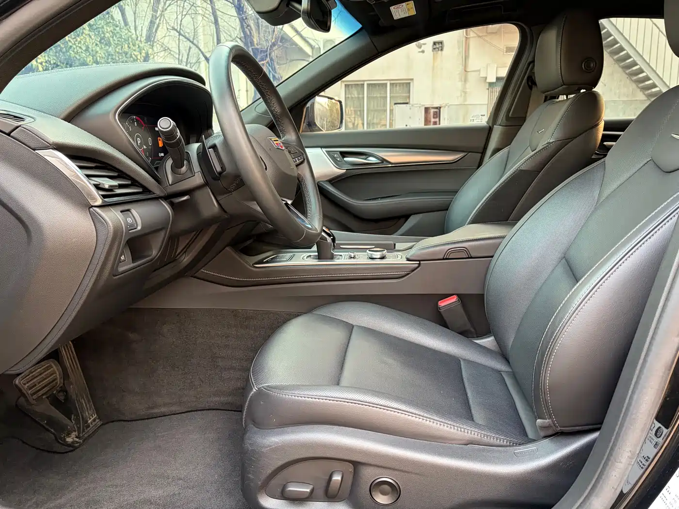 Cadillac CT5 2023 28T Luxury Style (Standard Edition) фото 6