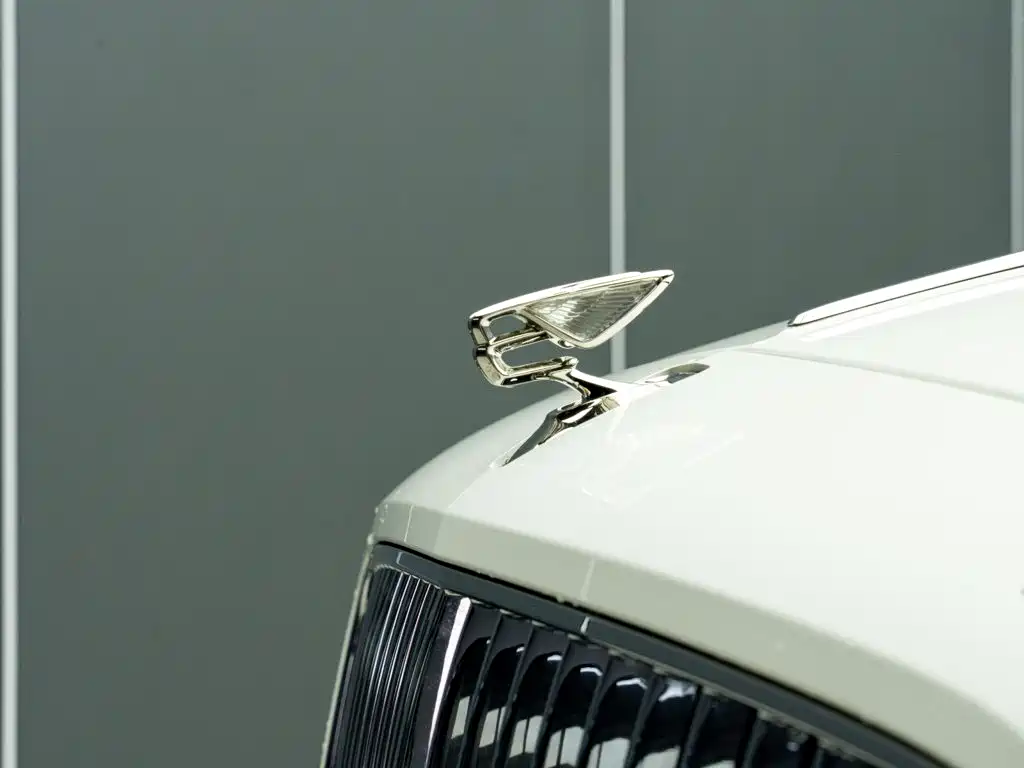 Bentley Flying Spur 2024 2024 V8 Edition 8