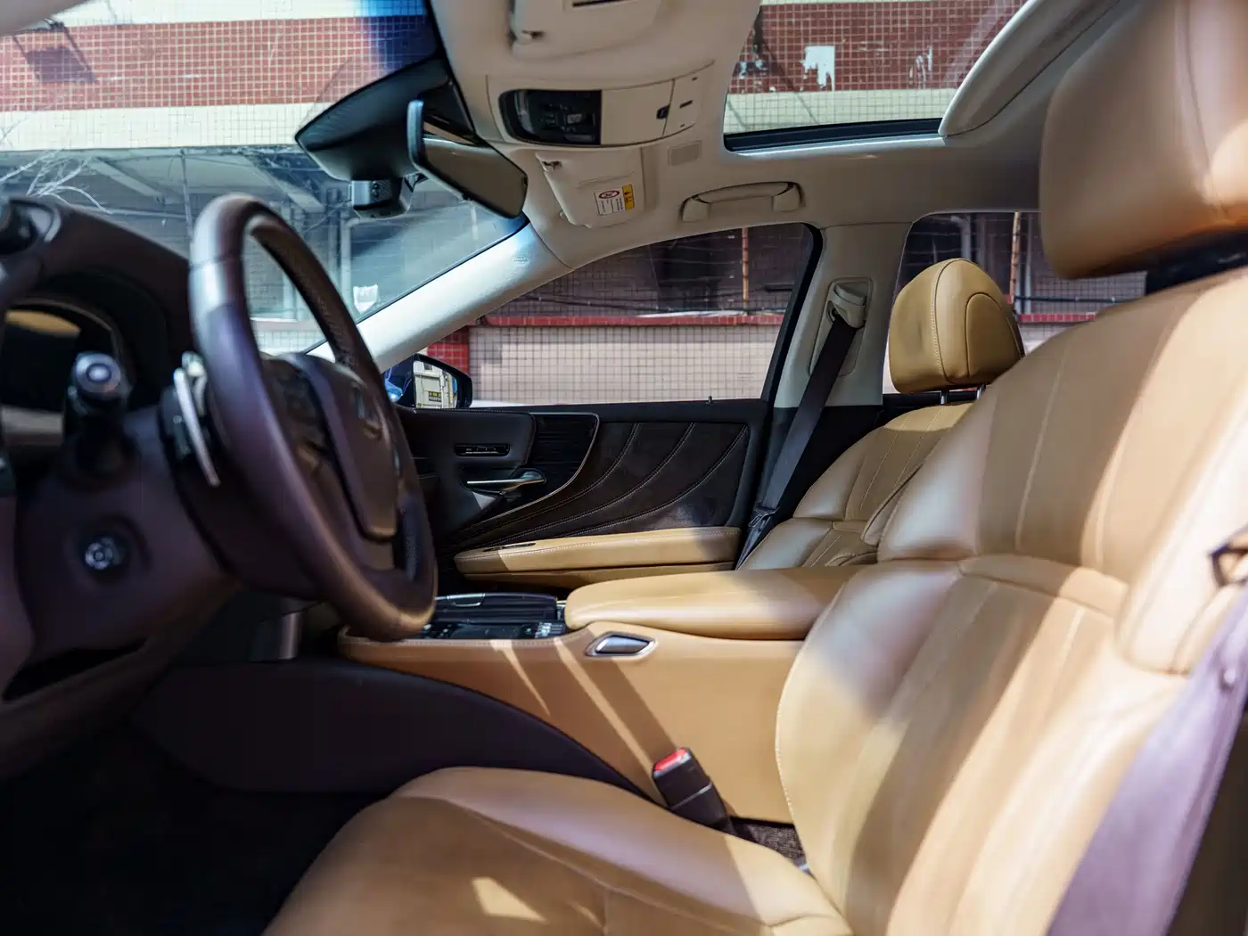 Lexus LS 2018 500h Excellence Edition China V фото 13