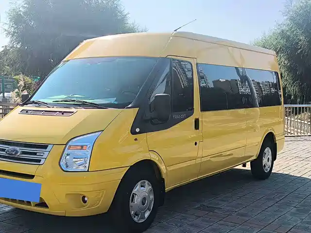 Ford New Generation Transit 2019 Model 2.2T Luxury Long Wheelbase Medium Roof 10-seater China VI