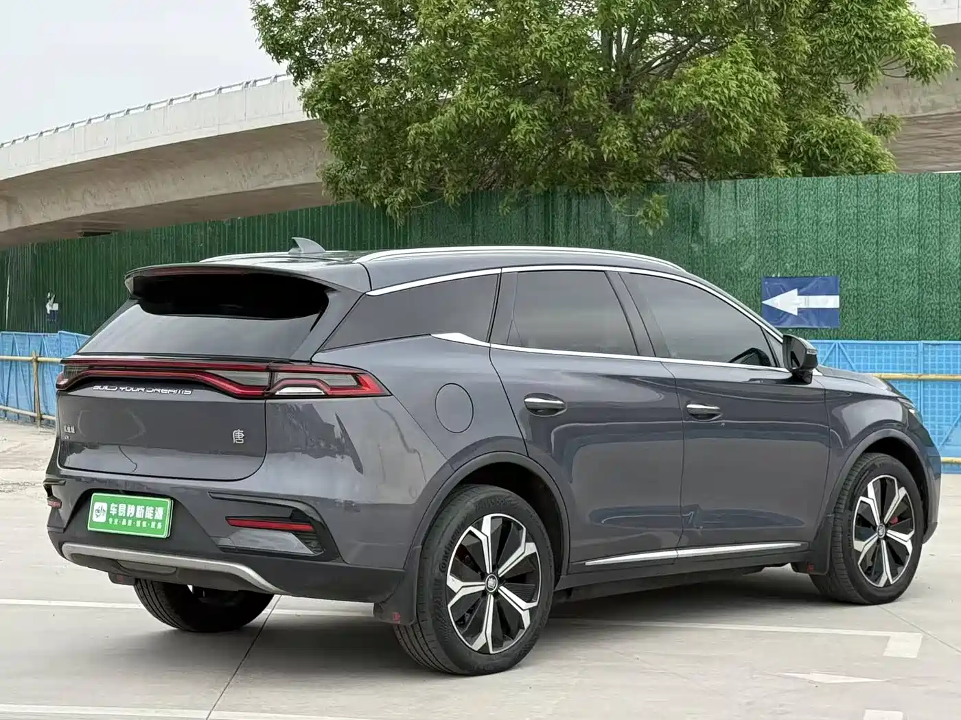 BYD Tang New Energy 2022 EV 730KM Premium фото 6