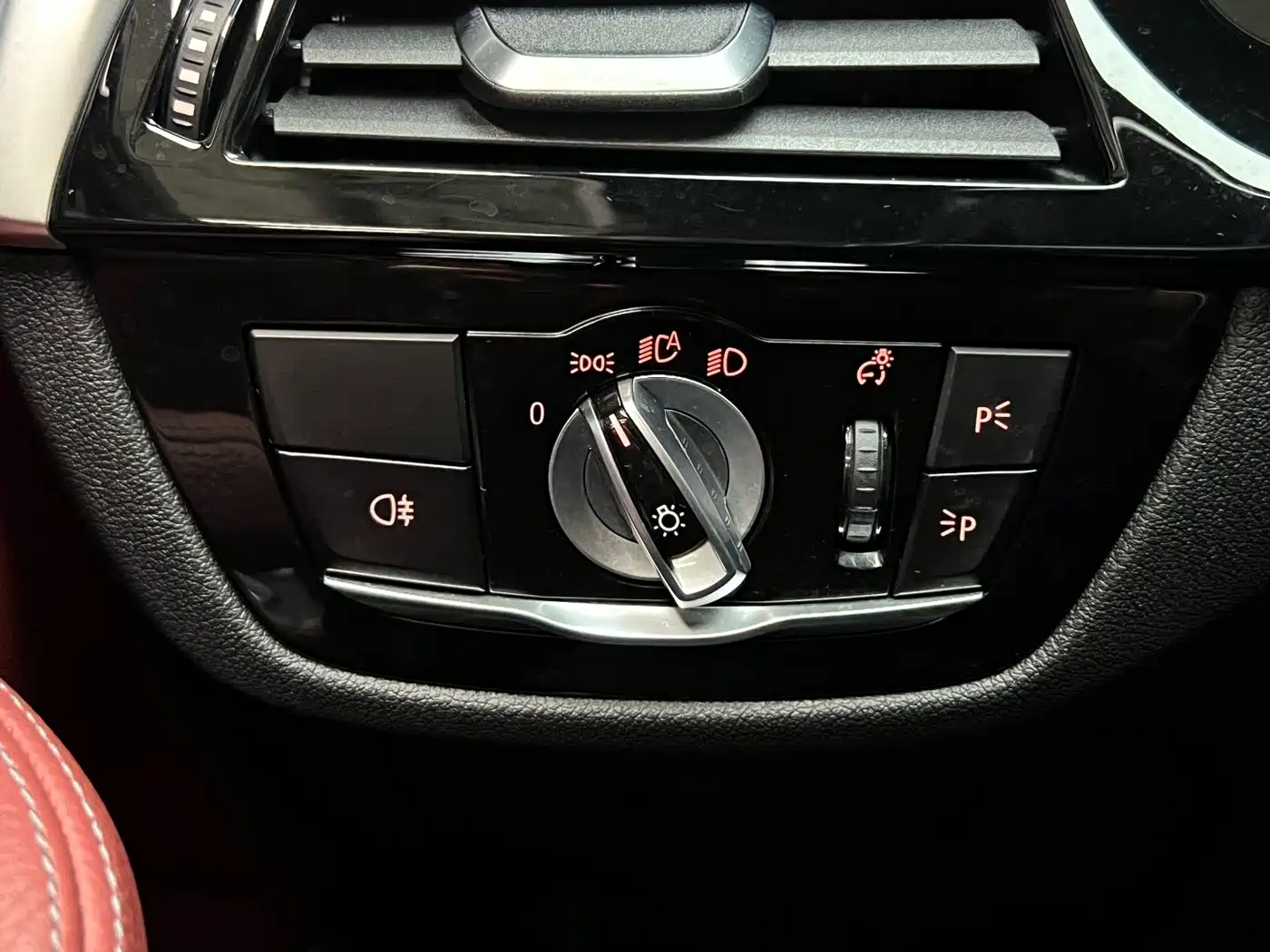 BMW 5 Series 2020 530Li Exclusive M Sport Package фото 25