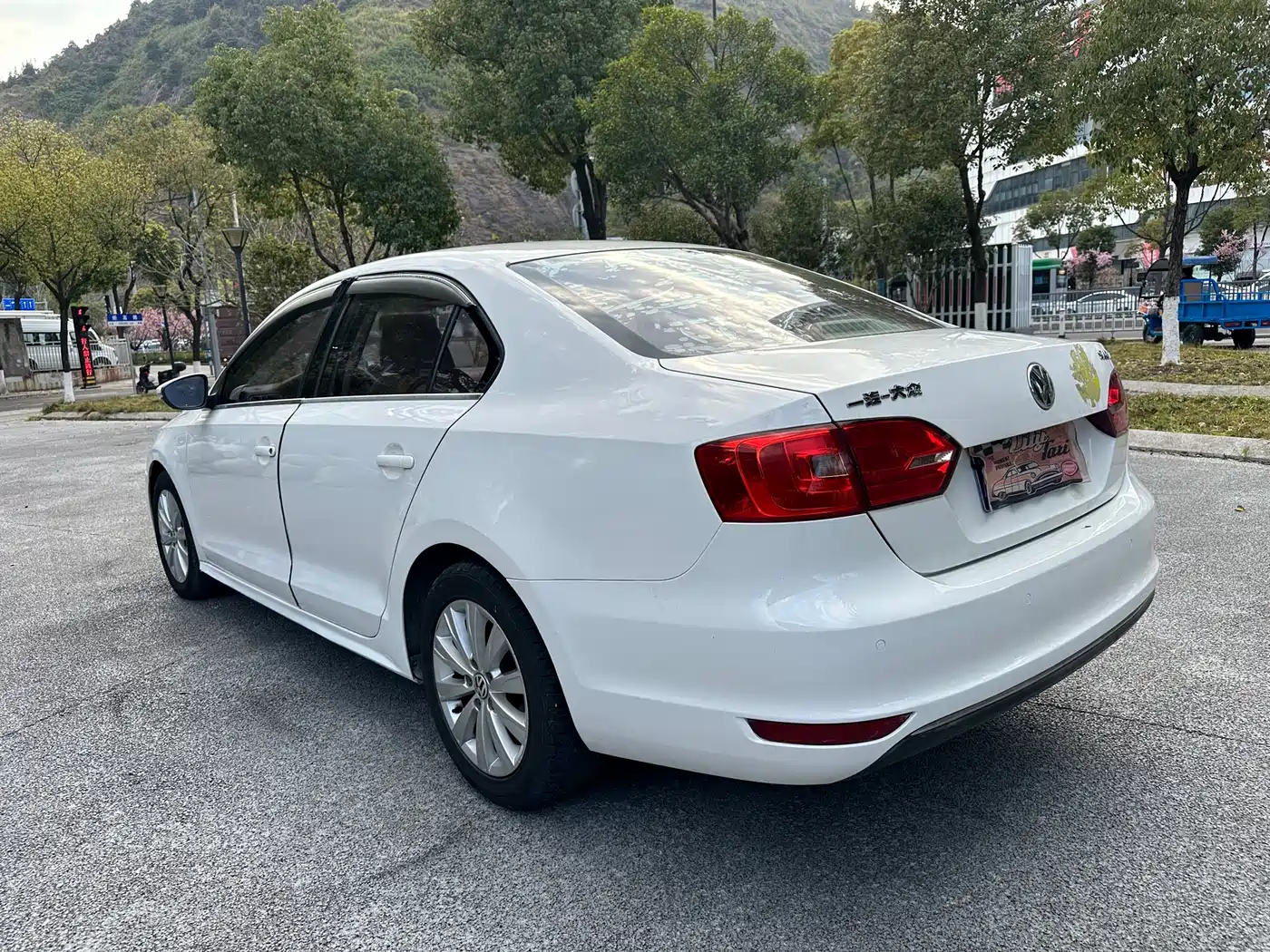 Volkswagen Sagitar 2014 1.6L Manual Comfort фото 5