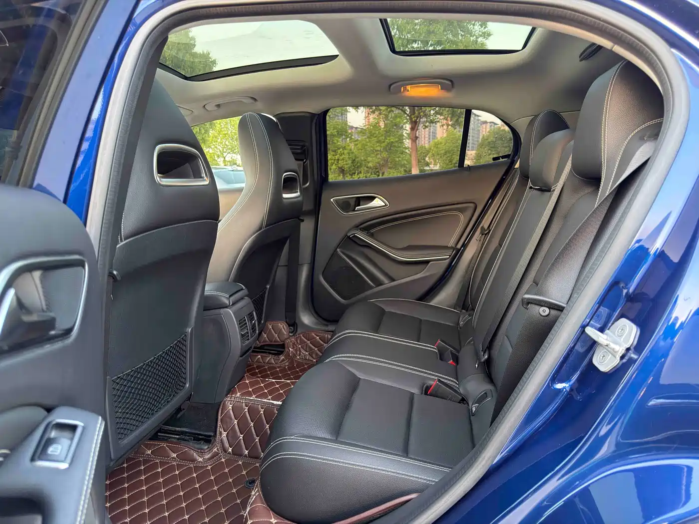 Mercedes-Benz GLA 2017 GLA 200 Dynamic фото 8