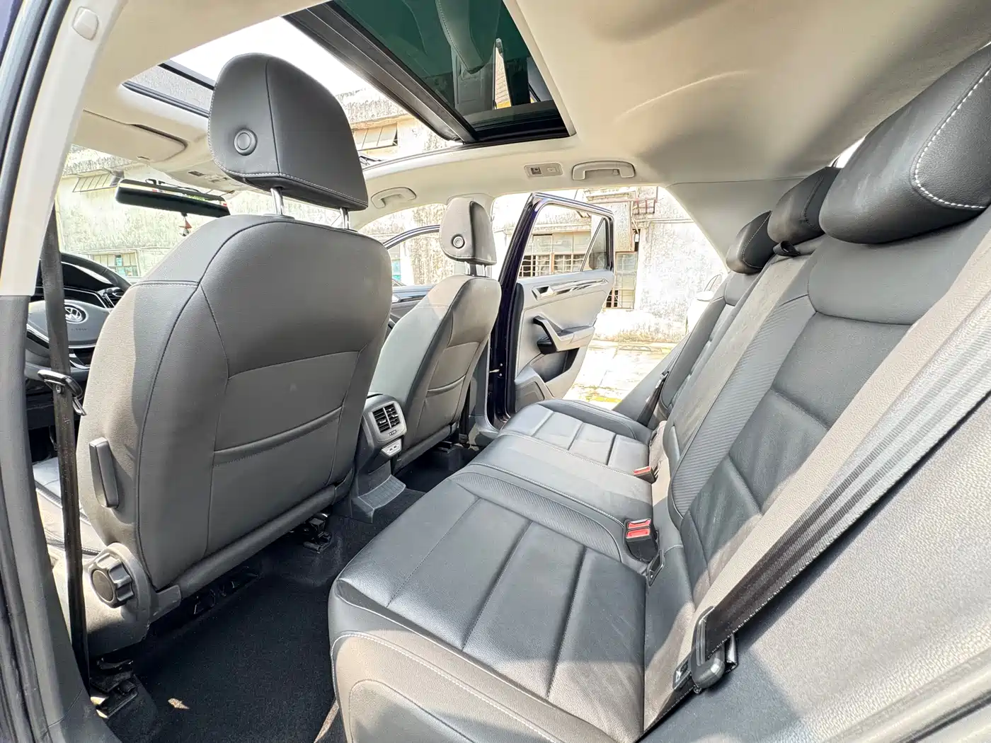 Volkswagen T-ROC 2022 280TSI DSG 2WD Comfort PLUS фото 16