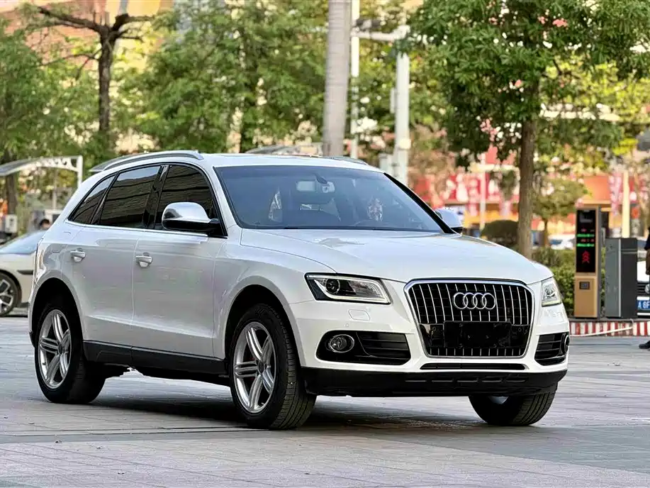Audi Q5 2016 40 TFSI Technology Model фото 3