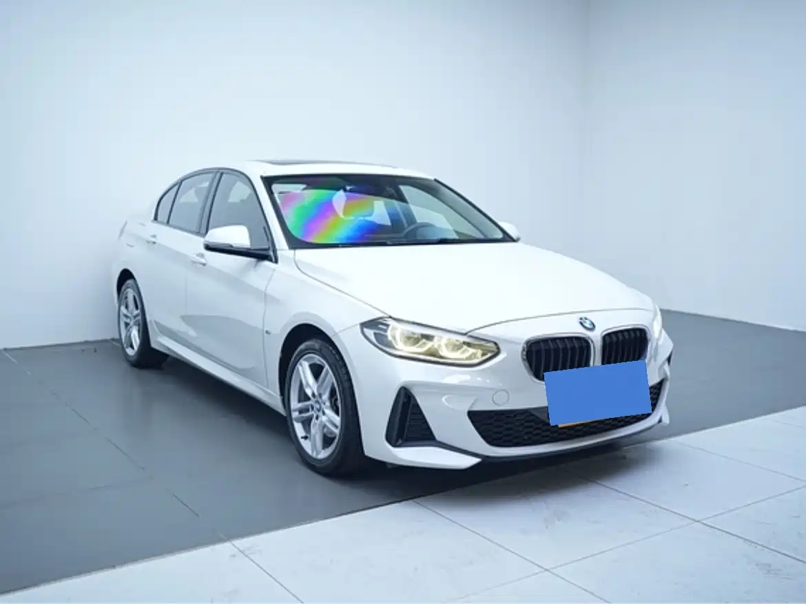 BMW 1 Series 2019 118i M Sport Package фото 4