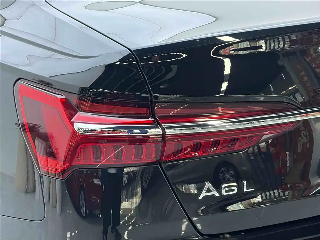 Audi A6L 2019 40 TFSI Luxury Elegance фото 9