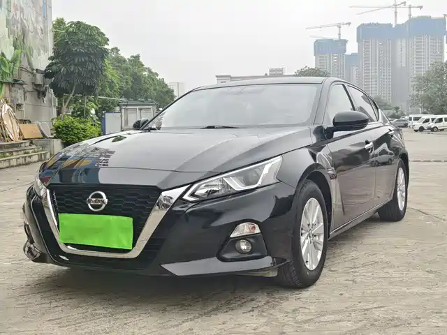 Nissan Teana 2.0L XE, Стиль