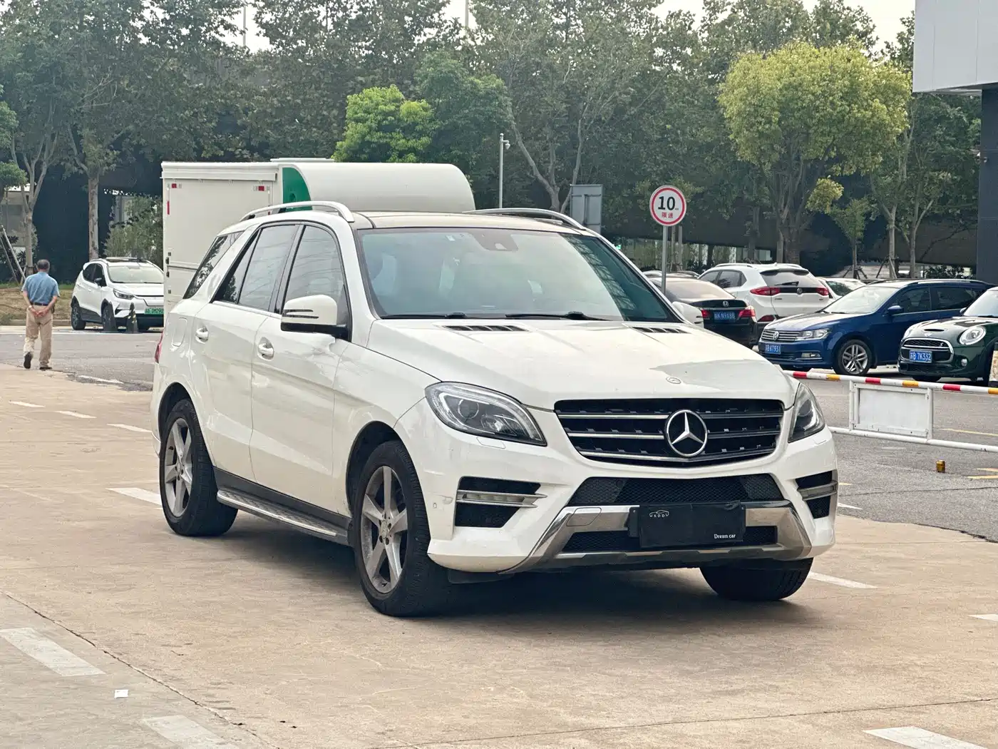 Mercedes-Benz M-Class 2014 ML 400 4MATIC Dynamic фото 3