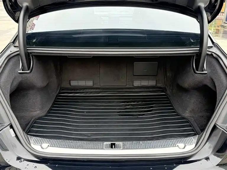 Audi A8 2013 A8L 45 TFSI quattro Comfort фото 19
