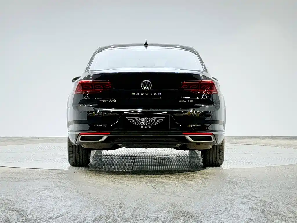 Photo 4 - Volkswagen Magotan