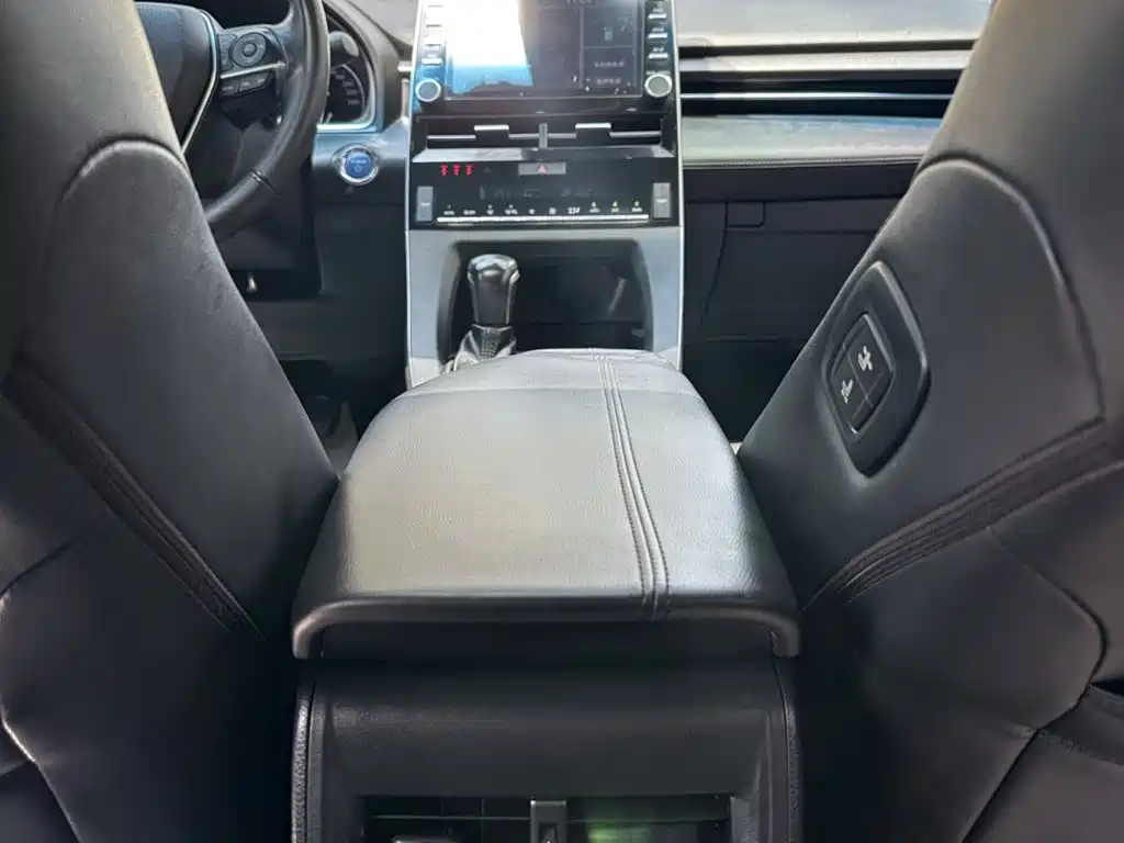 Toyota Avalon 2019 Hybrid 2.5L Luxury Edition China VI фото 7