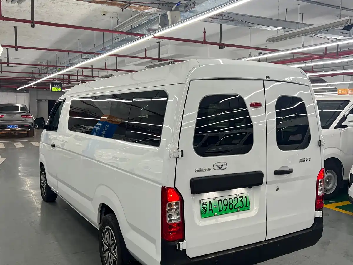 Cowin Kaiyi River Dolphin E7 2025 2025 Model Super Charging Version 62.98kWh