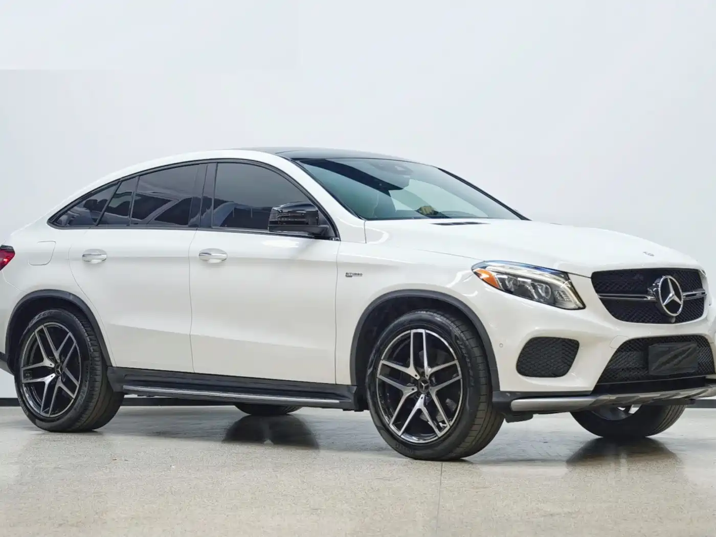 Mercedes-Benz GLE Coupe AMG 2017 AMG GLE 43 4MATIC Coupe SUV фото 3