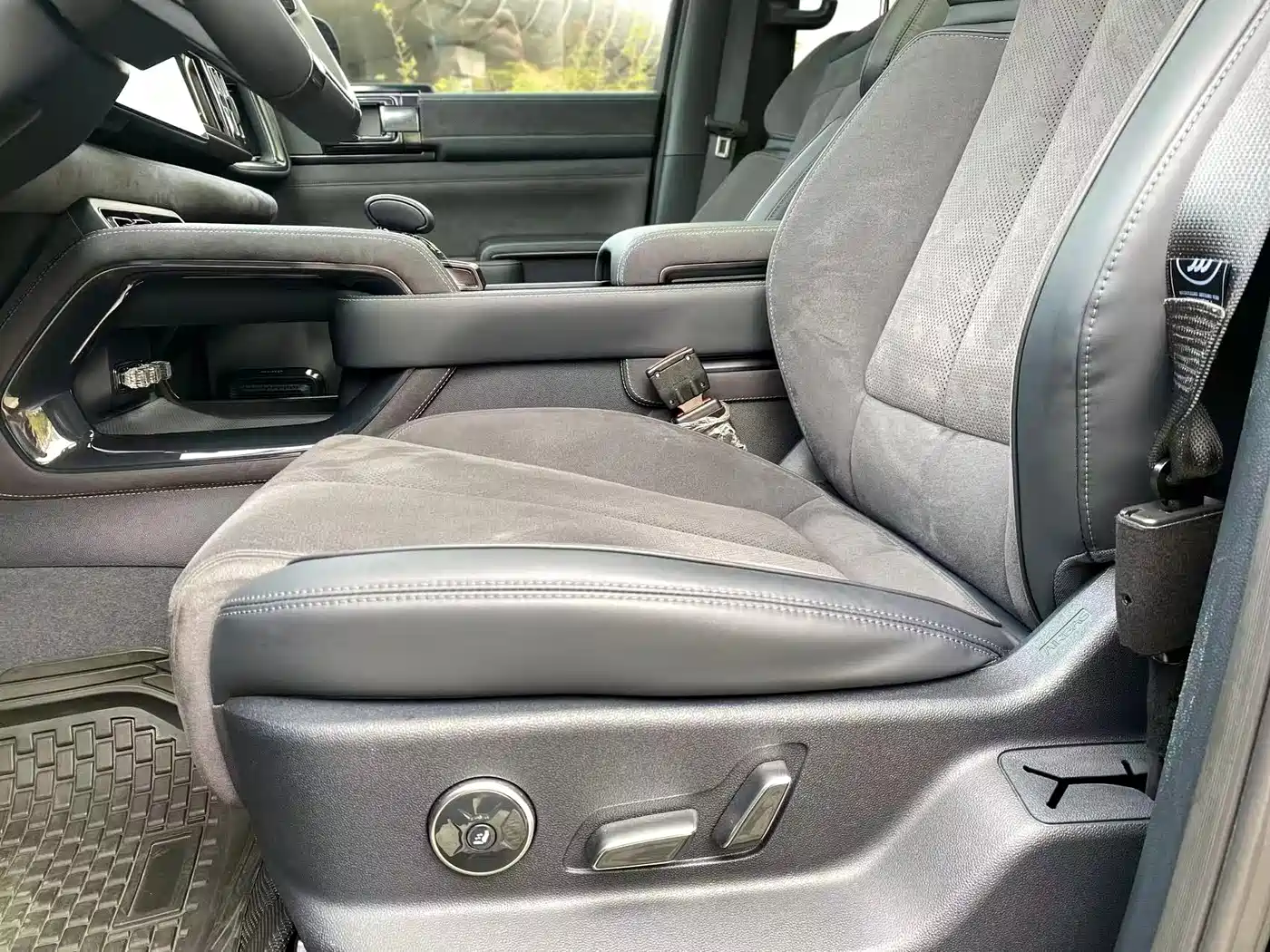 FANG CHENG BAO LEOPARD 5