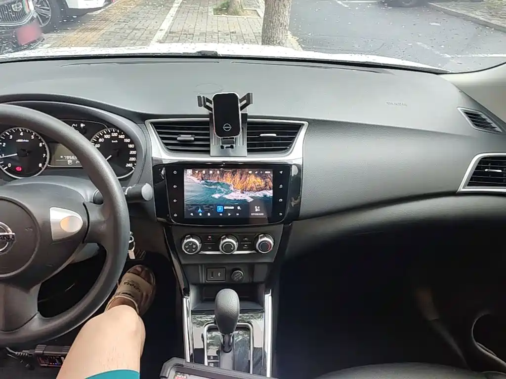 Nissan SYLPHY, миниатюра 10