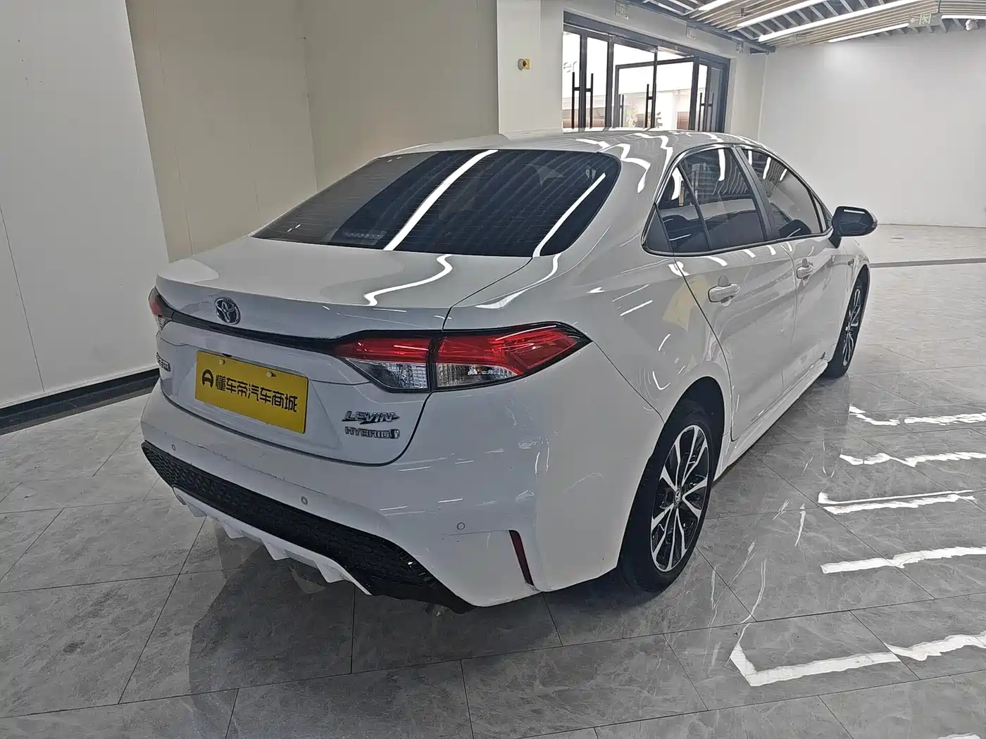 Toyota Levin 2022 Dual Engine 1.8H E-CVT Sport Edition фото 4