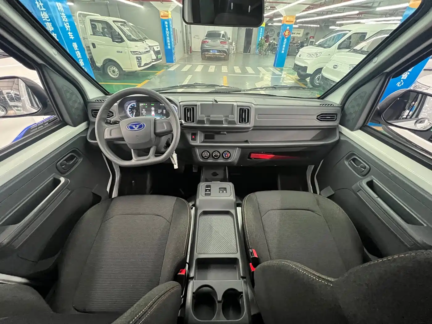 Cowin Kaiyi River Dolphin E7 2025 2025 Model Super Charging Version 62.98kWh