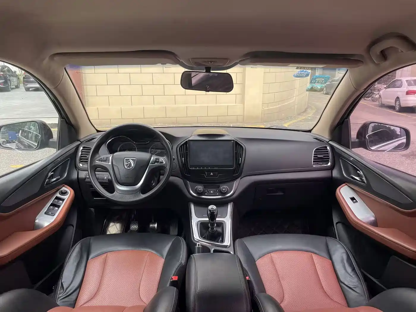 Baojun 560 2017 2016 1.5T Manual Elite