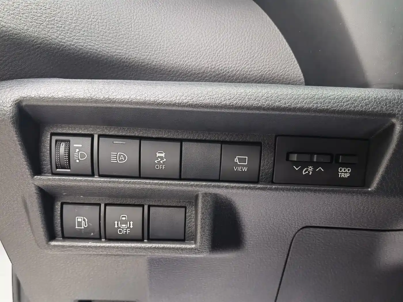 Toyota Sienna 2023 2.5L Hybrid Premium Edition фото 15