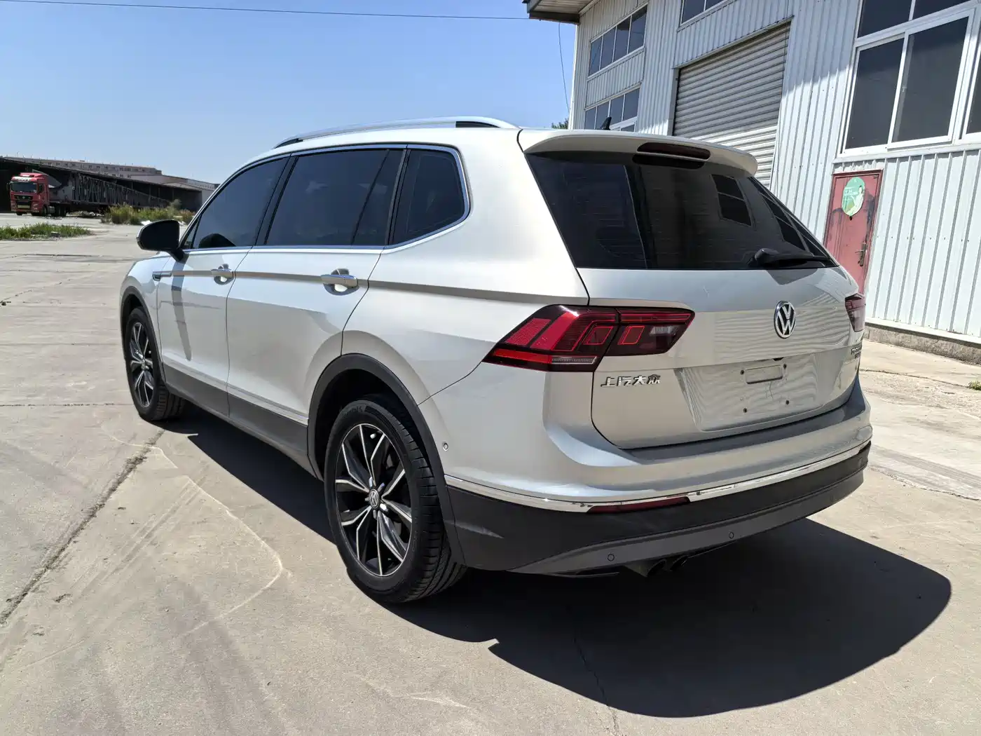Volkswagen Tiguan L 2020 330TSI Auto 2WD Smart Luxury China VI фото 6