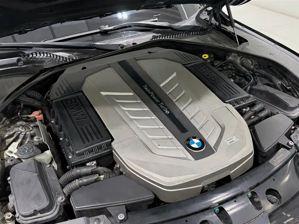 BMW 7 Series 2013 Model 760Li фото 21