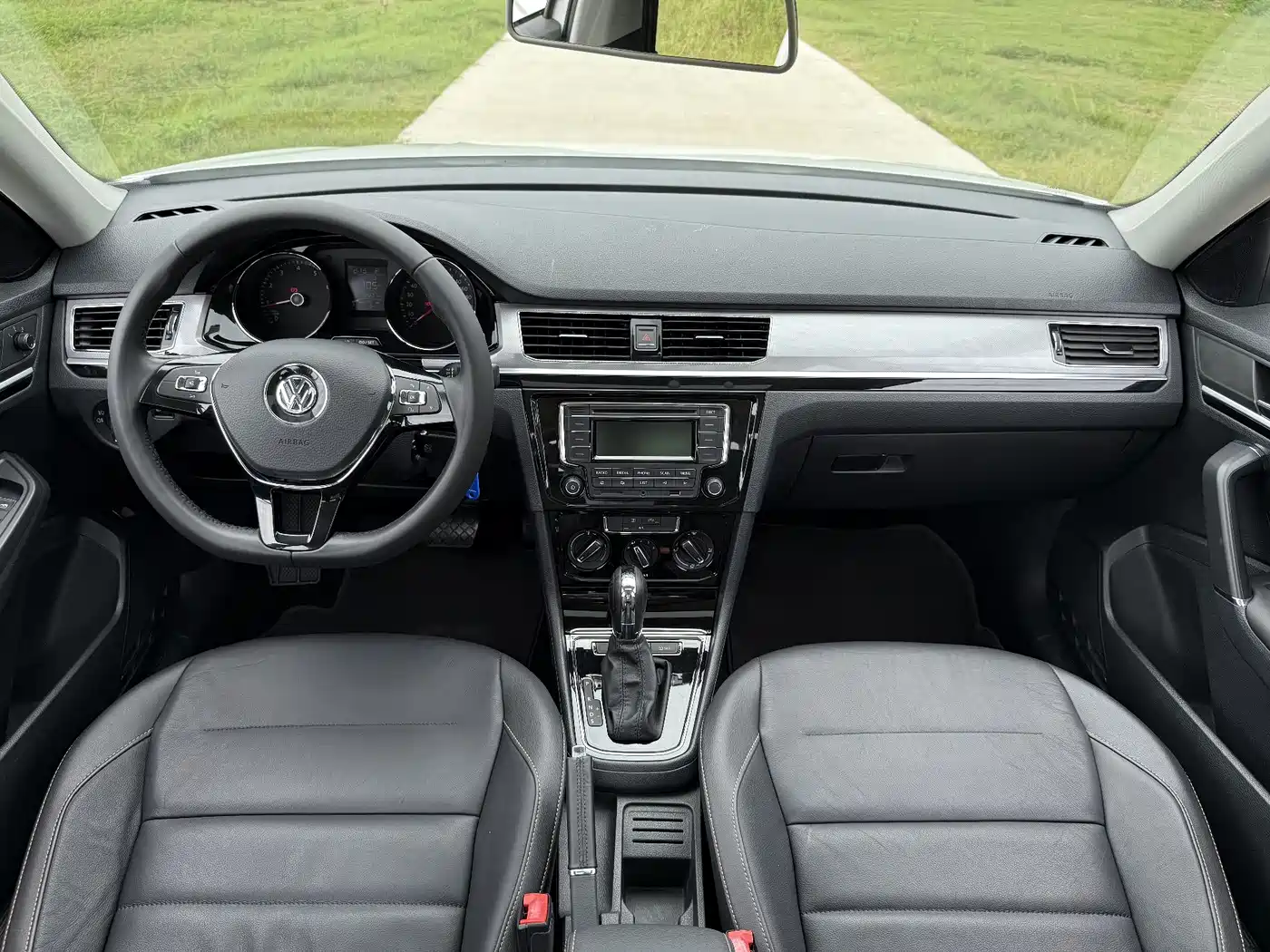 Volkswagen Bora 2018 1.5L Automatic Comfort фото 16