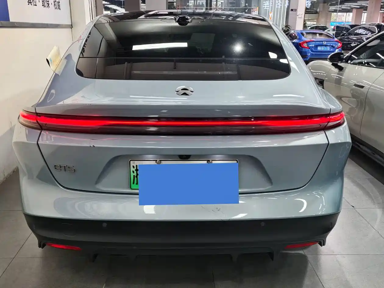 NIO NIO ET5