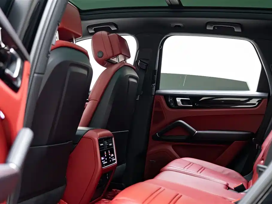 PORSCHE CAYENNE NEW ENERGY