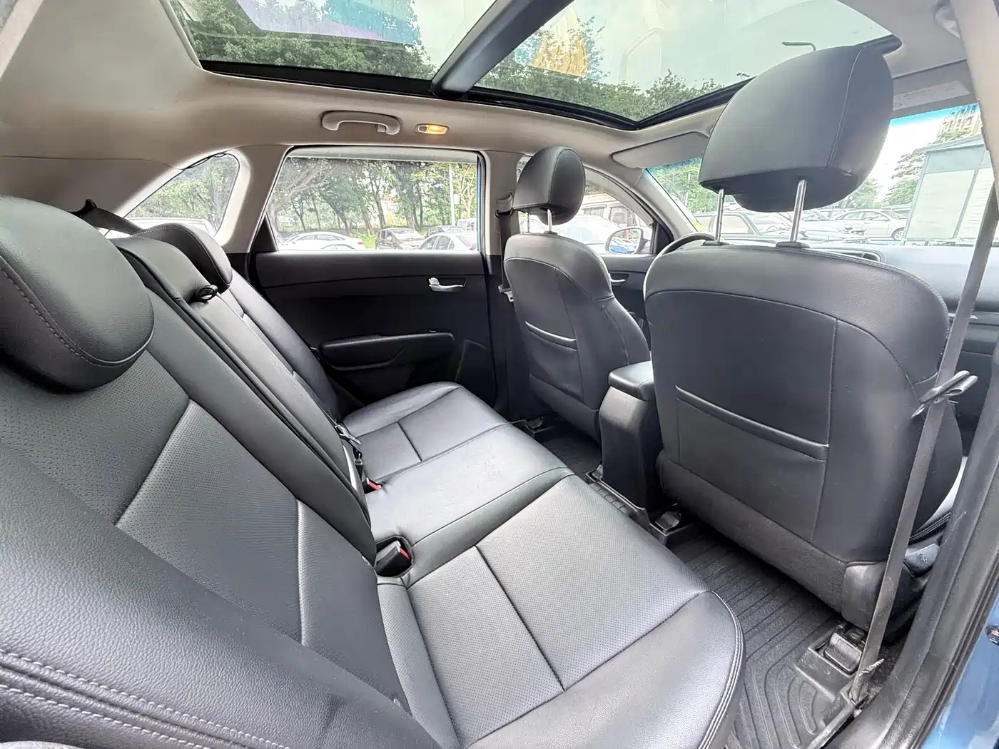Kia KX3 Smart Run 2015 1.6L Automatic 2WD DLX фото 15