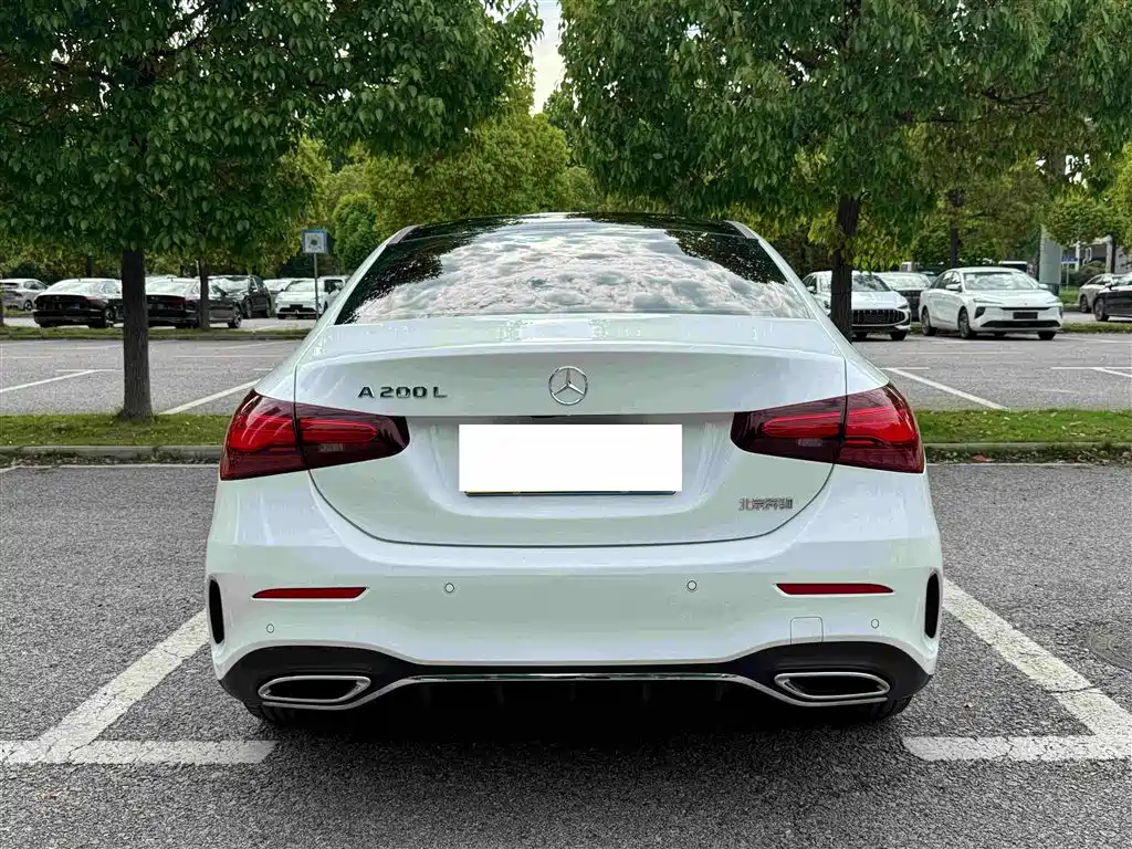 Mercedes-Benz A-Class 2023 A 200 L Fashion фото 11