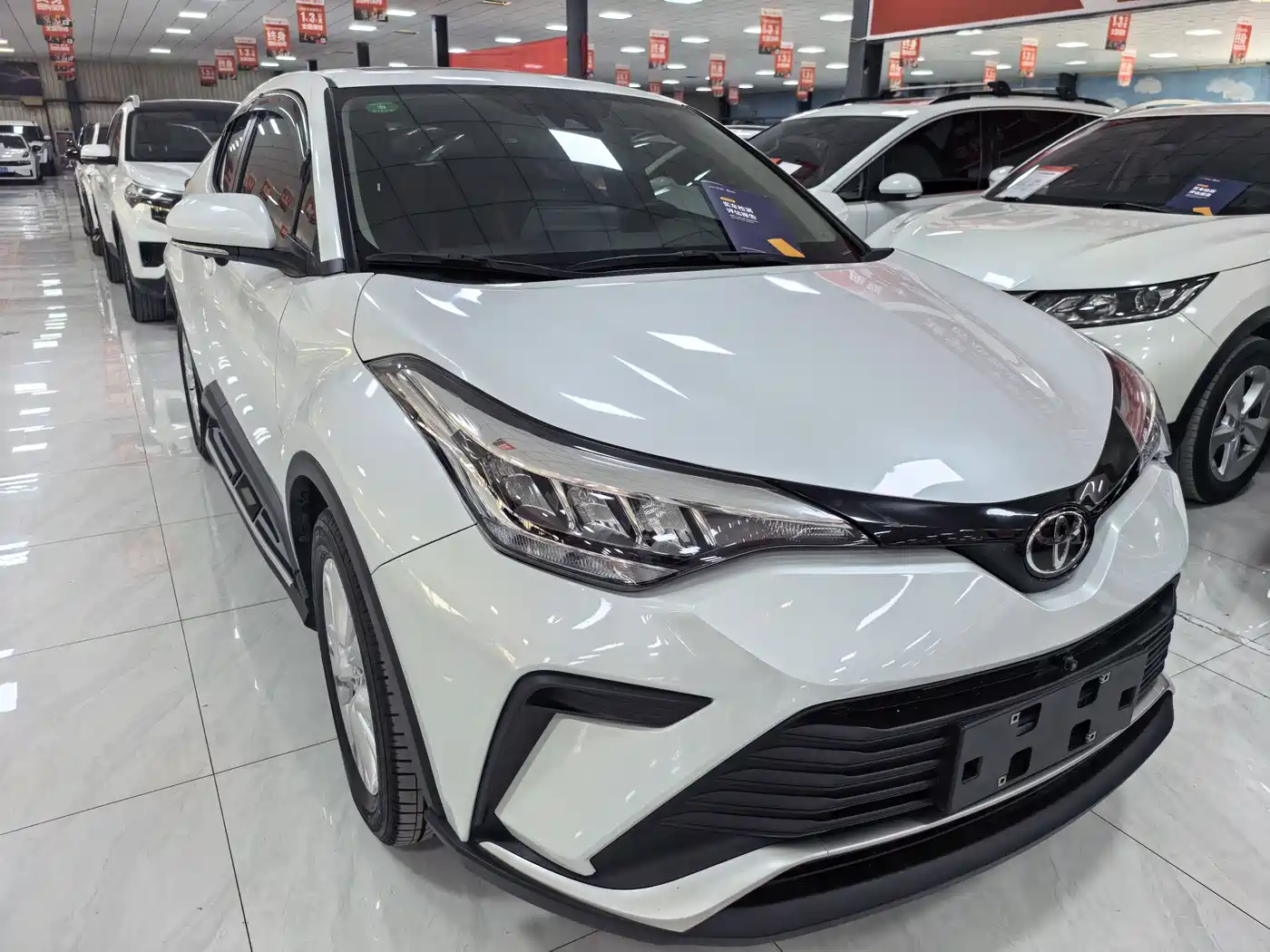 Toyota IZOA 2021 2.0L Yixiang Edition фото 3