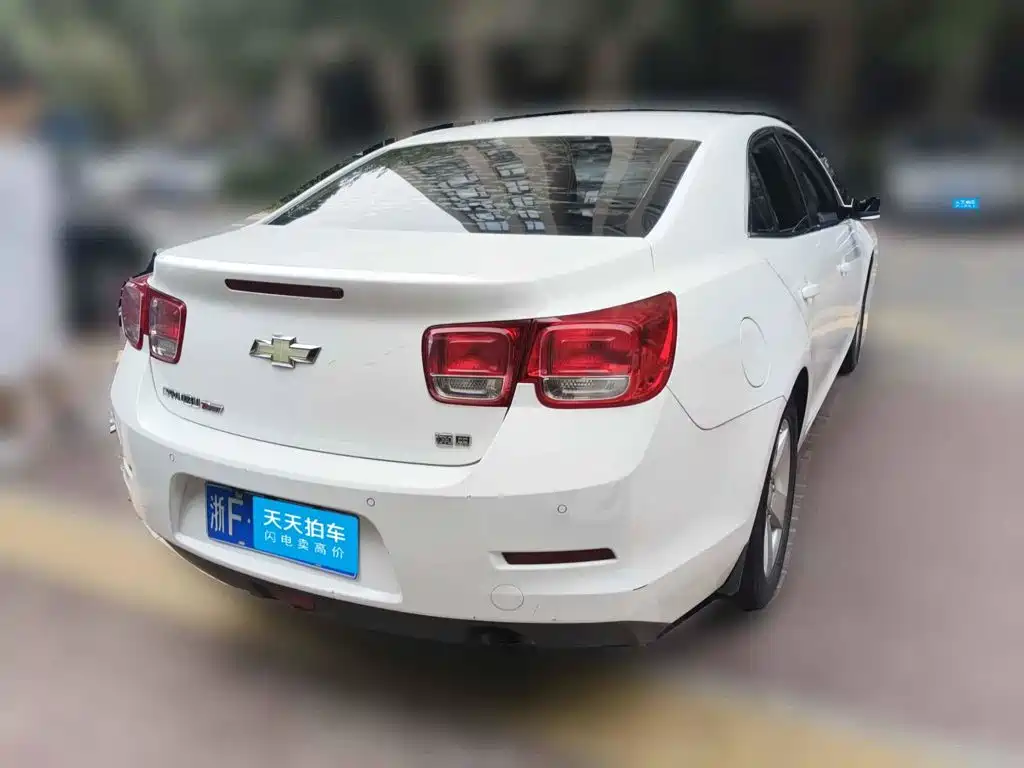 صورة 2 - Chevrolet Malibu