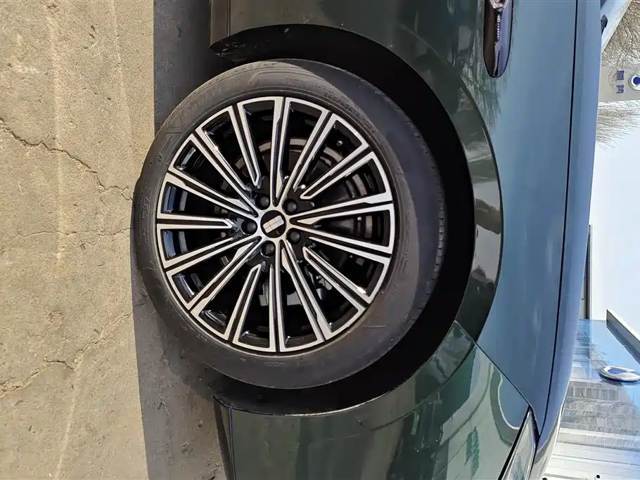 GEELY GALAXY GALAXY SPARKLE 8