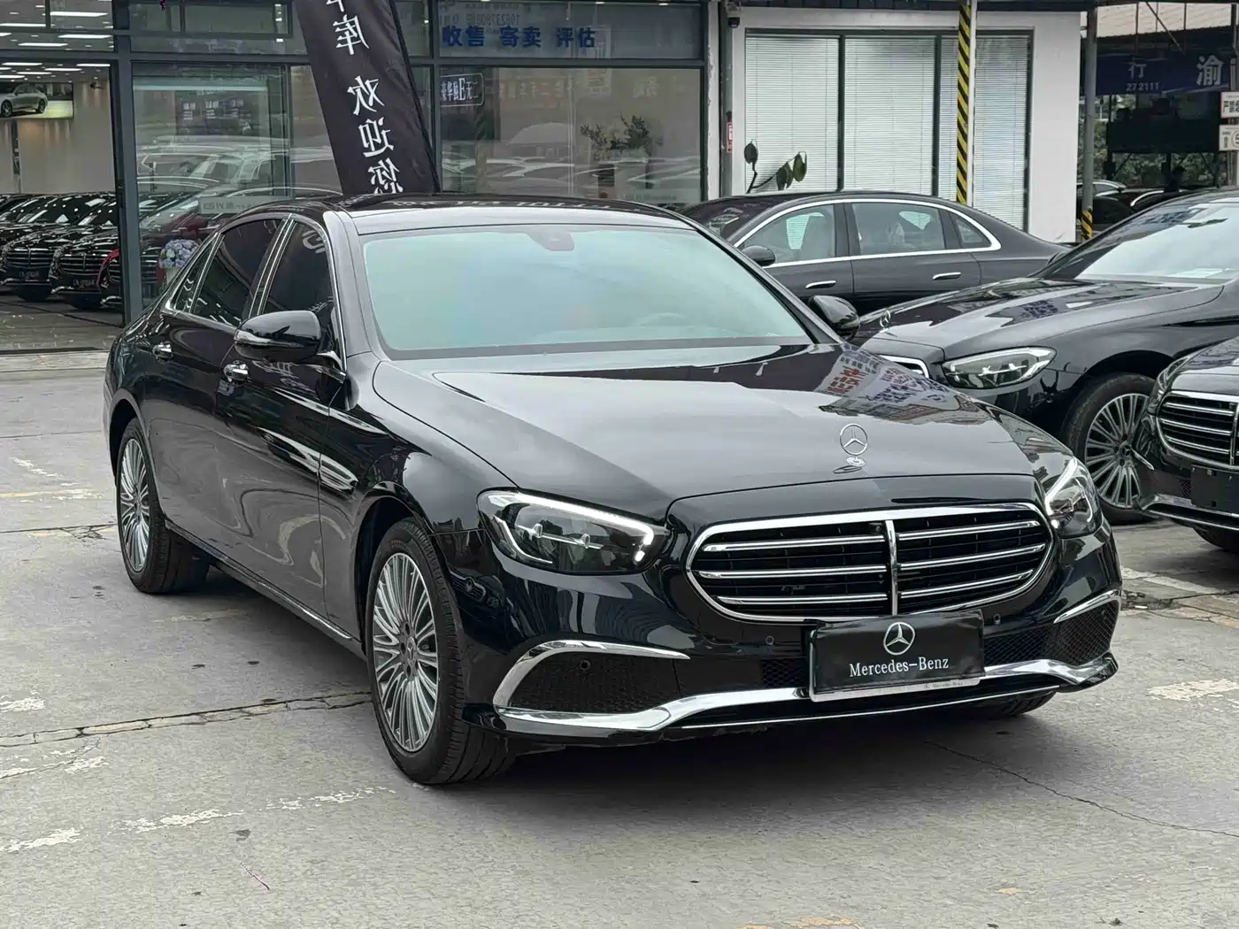 MERCEDES-BENZ E CLASS