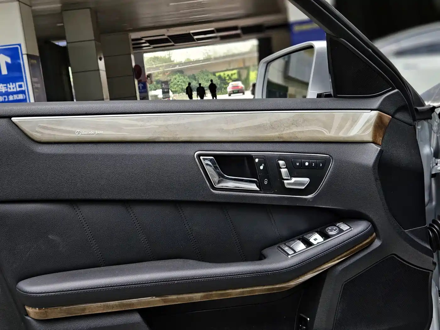 Mercedes-Benz E-Class (Import) 2010 E 200 CGI Elegance фото 21