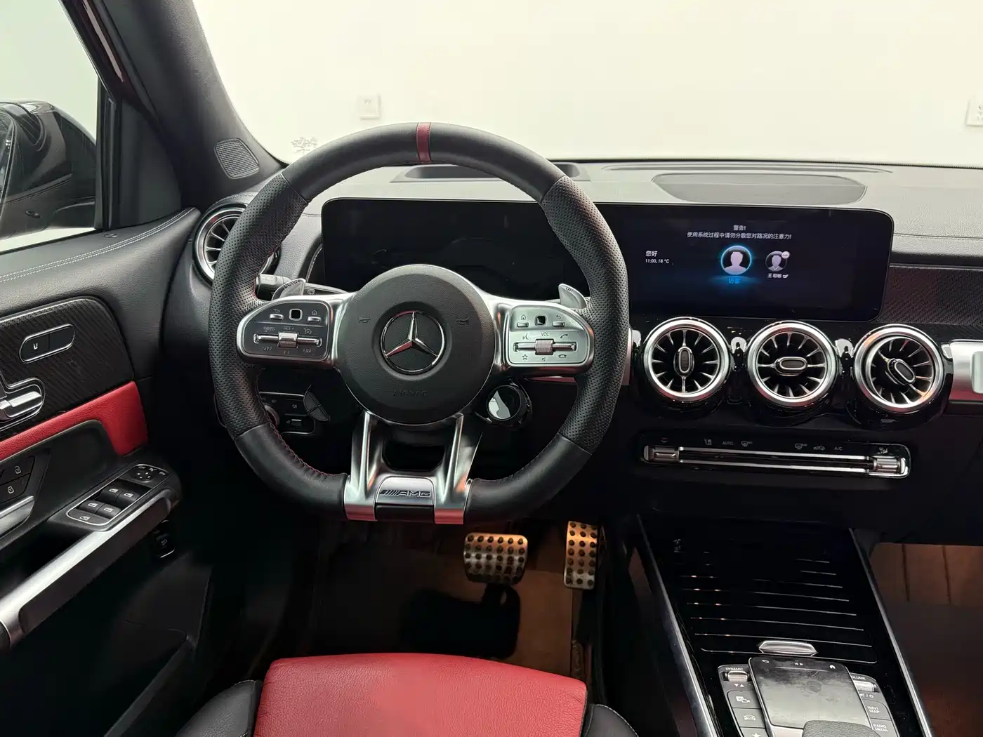 Mercedes-Benz GLB AMG 2022 AMG GLB 35 4MATIC фото 19