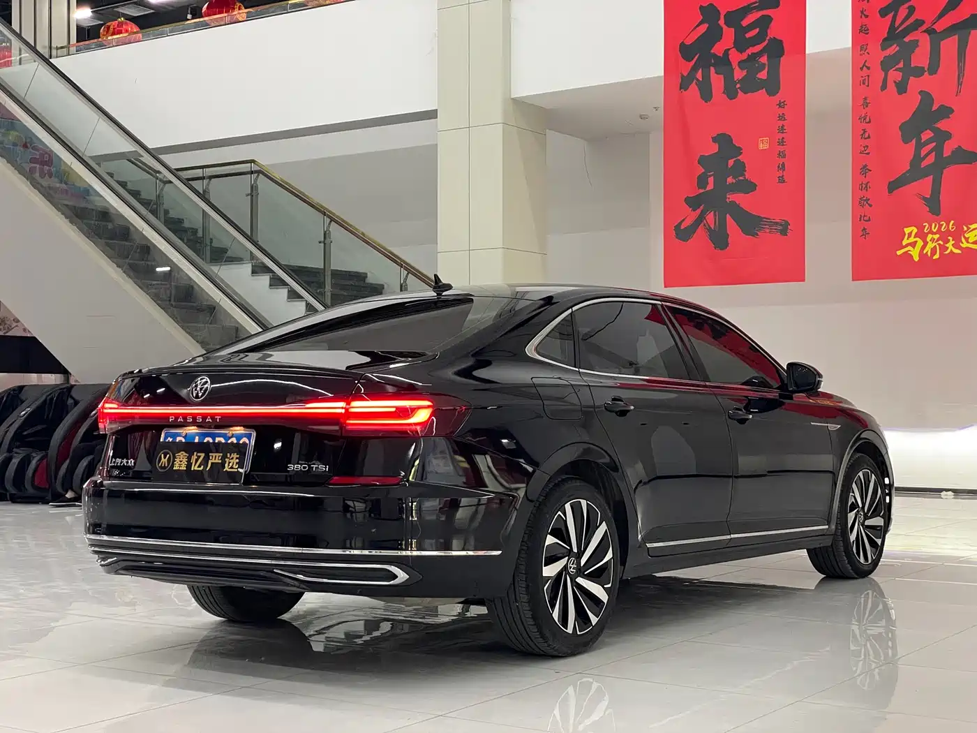 Volkswagen Passat 2024 380TSI Elite Edition фото 17