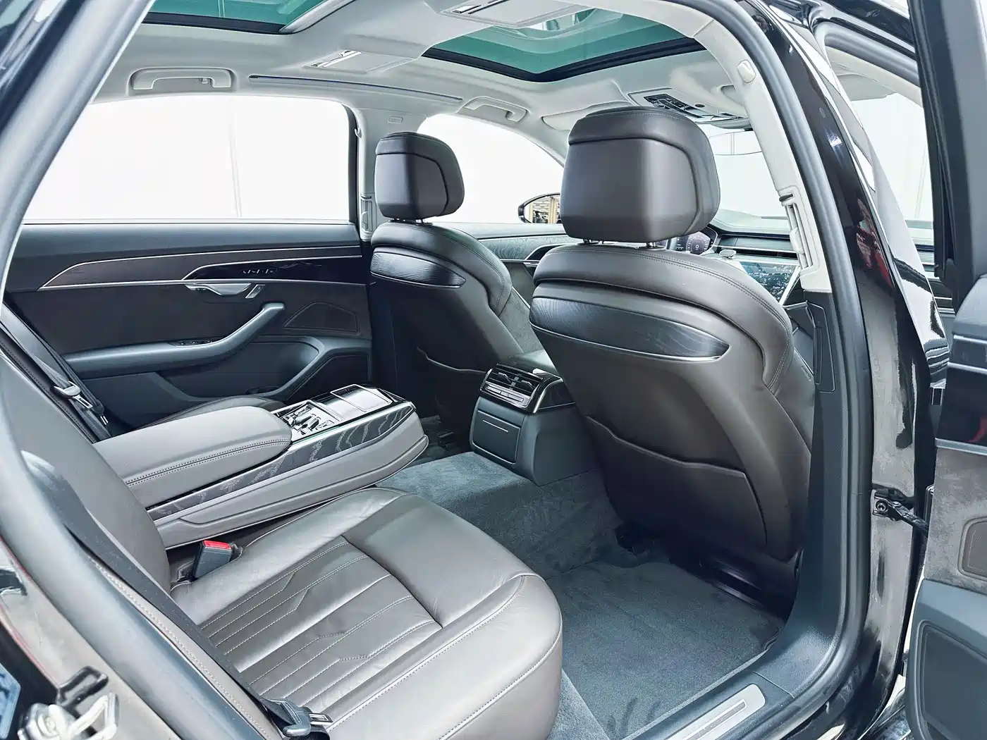 Audi A8 2019 Plus A8L 50 TFSI quattro Comfort фото 21