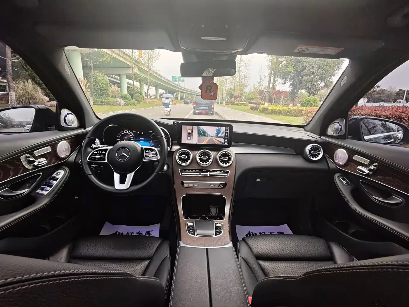 Mercedes-Benz GLC 2020 Facelift GLC 300 L 4MATIC Dynamic фото 11