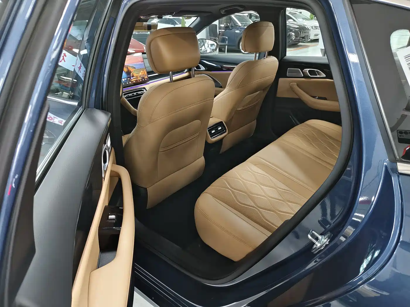 Geely Galaxy Galaxy A7 2025 EM-i фото 8