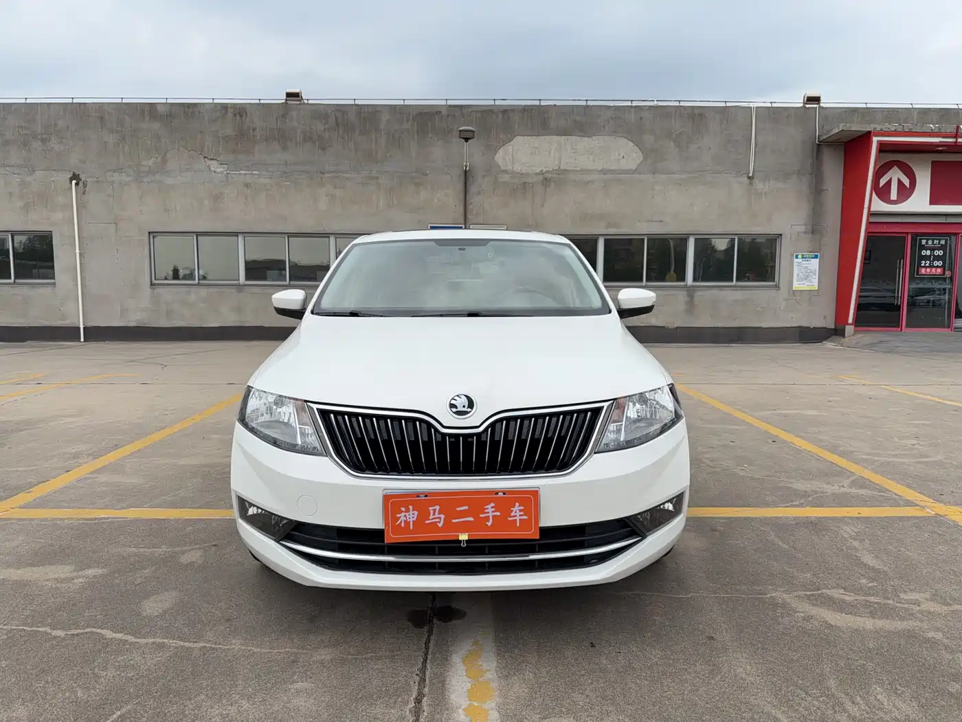 Škoda Rapid 2018 1.6L Automatic Comfort Edition фото 2