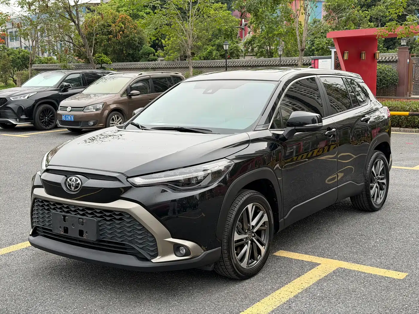 Toyota Frontlander 2022 2.0L CVT Luxury PLUS Edition