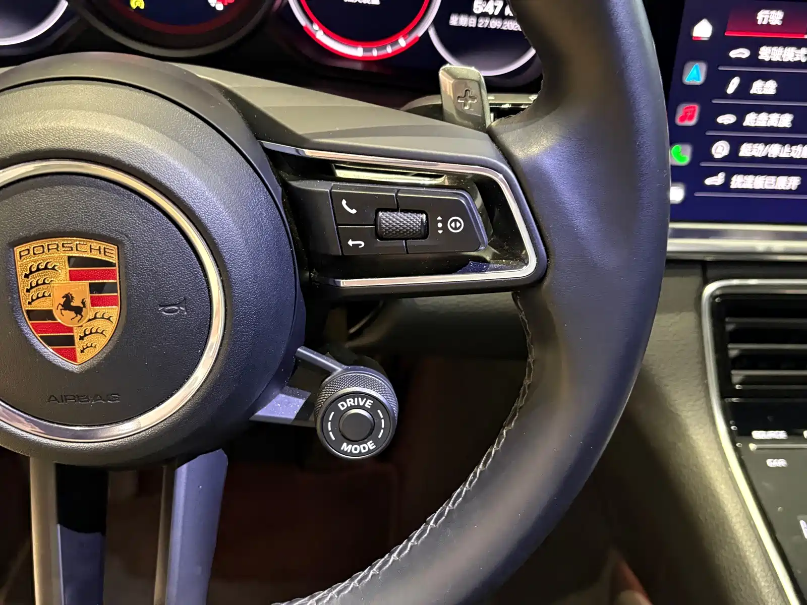 Photo 16 - Porsche Panamera