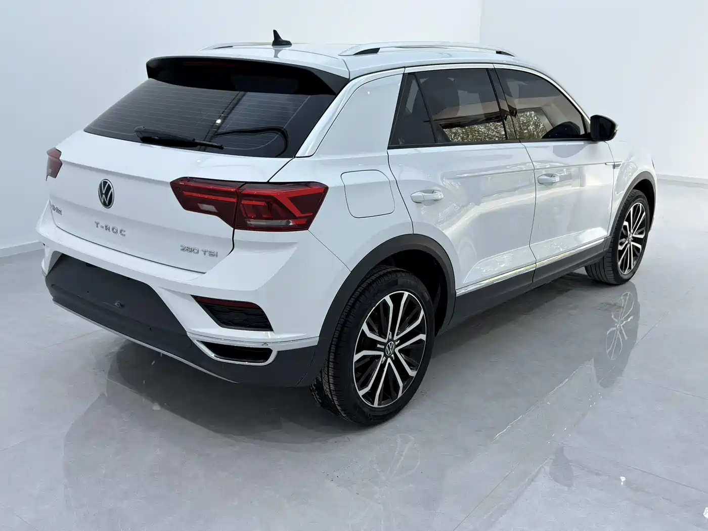 VOLKSWAGEN T ROC EXPLORING SONGS